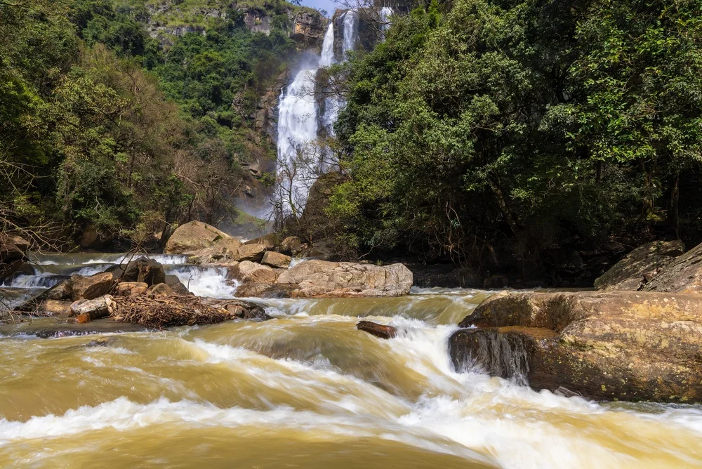 Bomburu Ella Falls