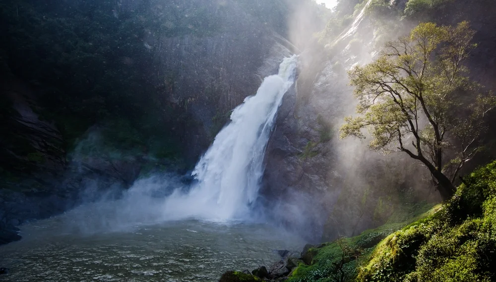 Dunhinda Falls