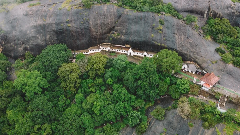 Explore Dambulla Cave Temples
