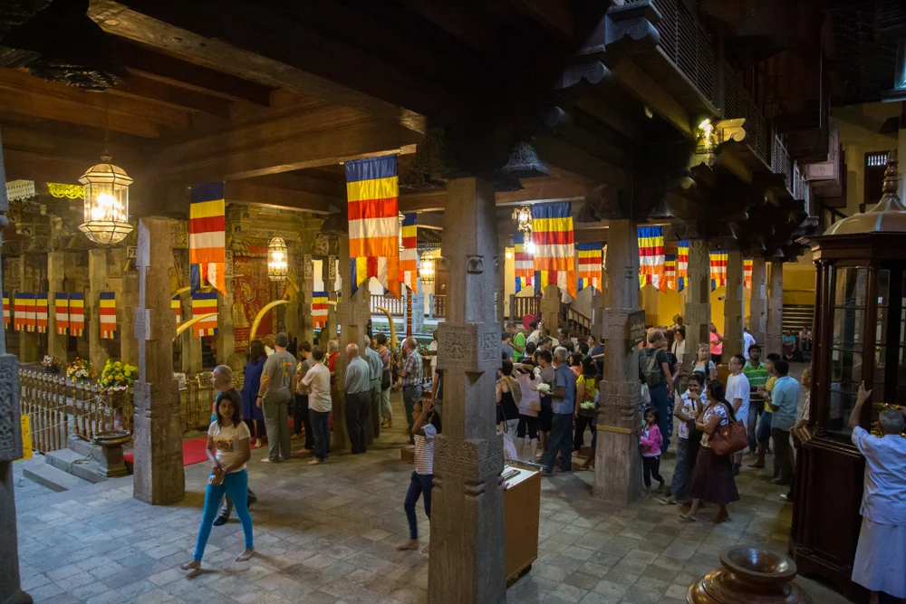 Pray at Temple of the Tooth Relic