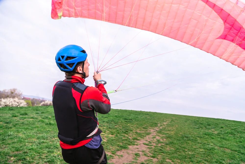 What to Wear for Paragliding in Switzerland?
