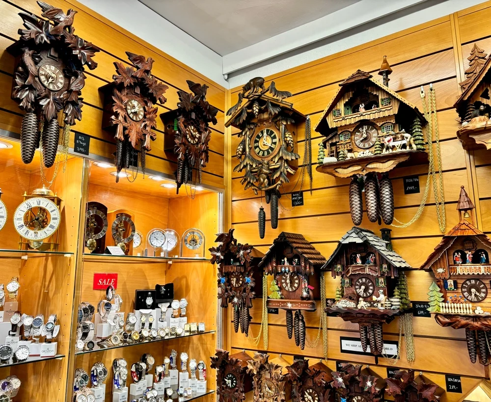 Wooden Crafts & Carvings
