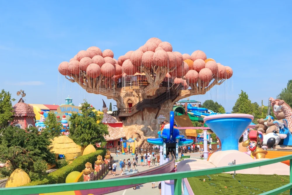 Enjoy at Gardaland Amusement Park, Veneto