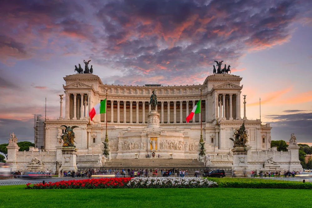  Victor Emmanuel II Monument (Rome)