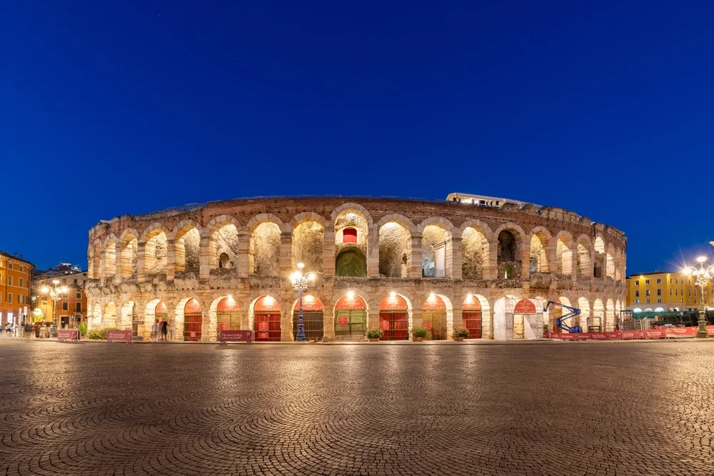  Arena di Verona (Verona)