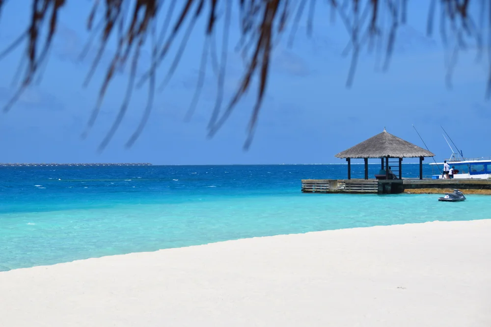 Velassaru Island Beach
