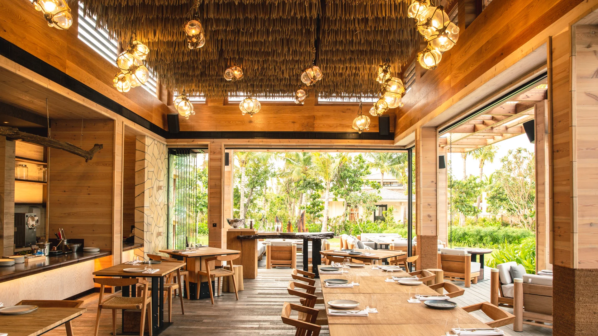 Yasmeen (Waldorf Astoria Ithaafushi)