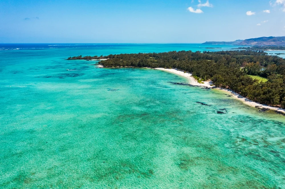 Explore Île aux Cerfs Leisure Island
