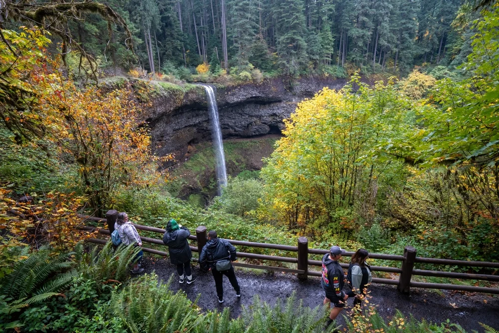Hike to Rochester Falls