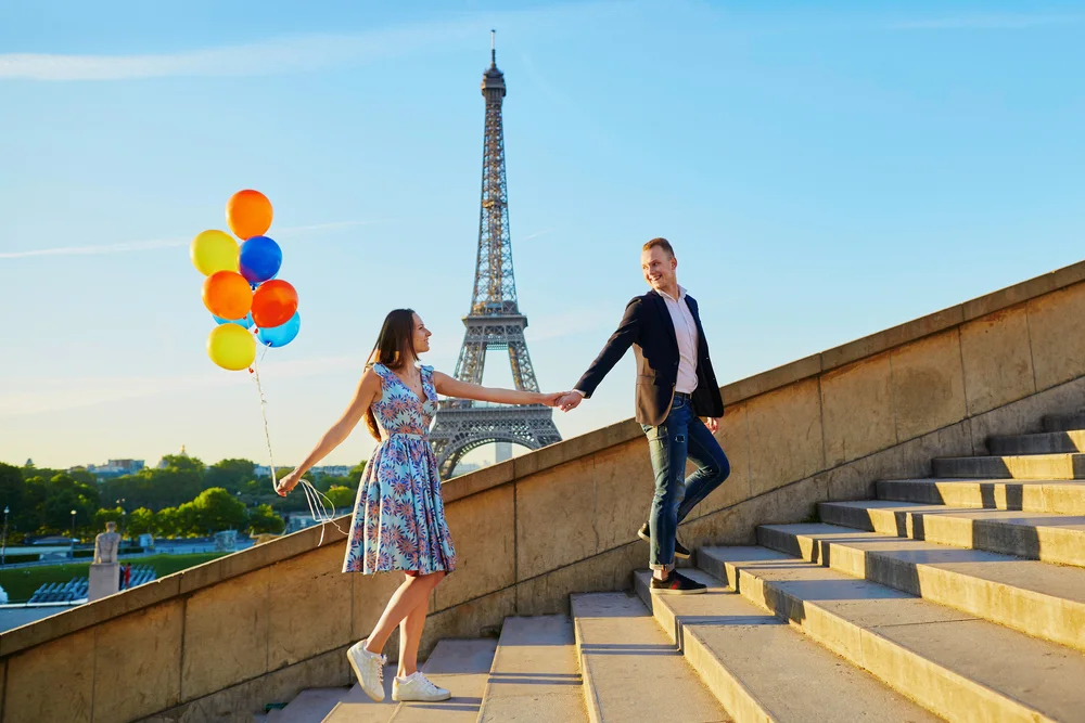 Couple Photoshoot in Paris