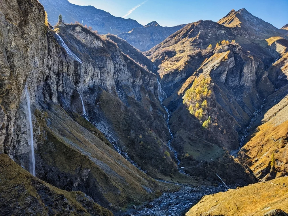 Weisstannen Valley Waterfalls, Weisstannen