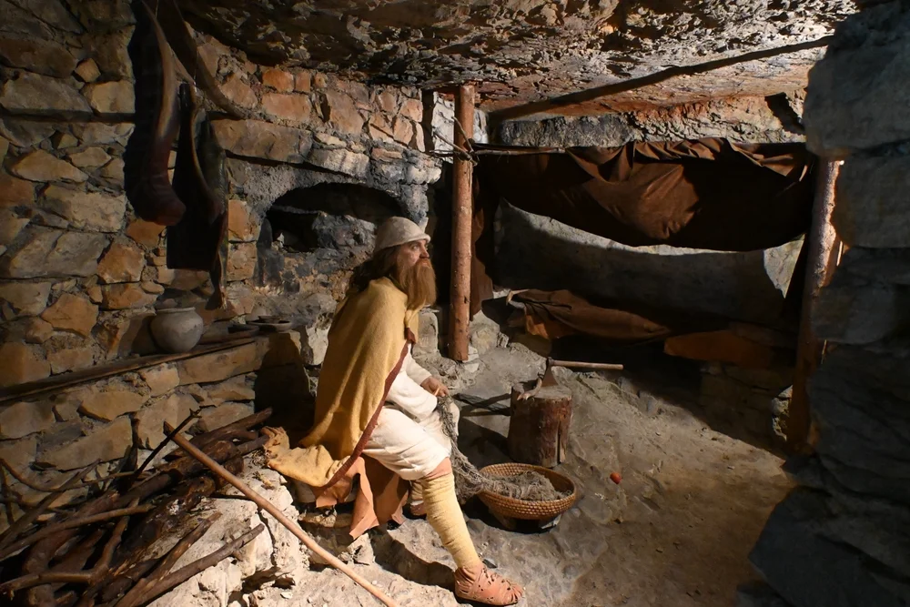 Discover St. Beatus Caves