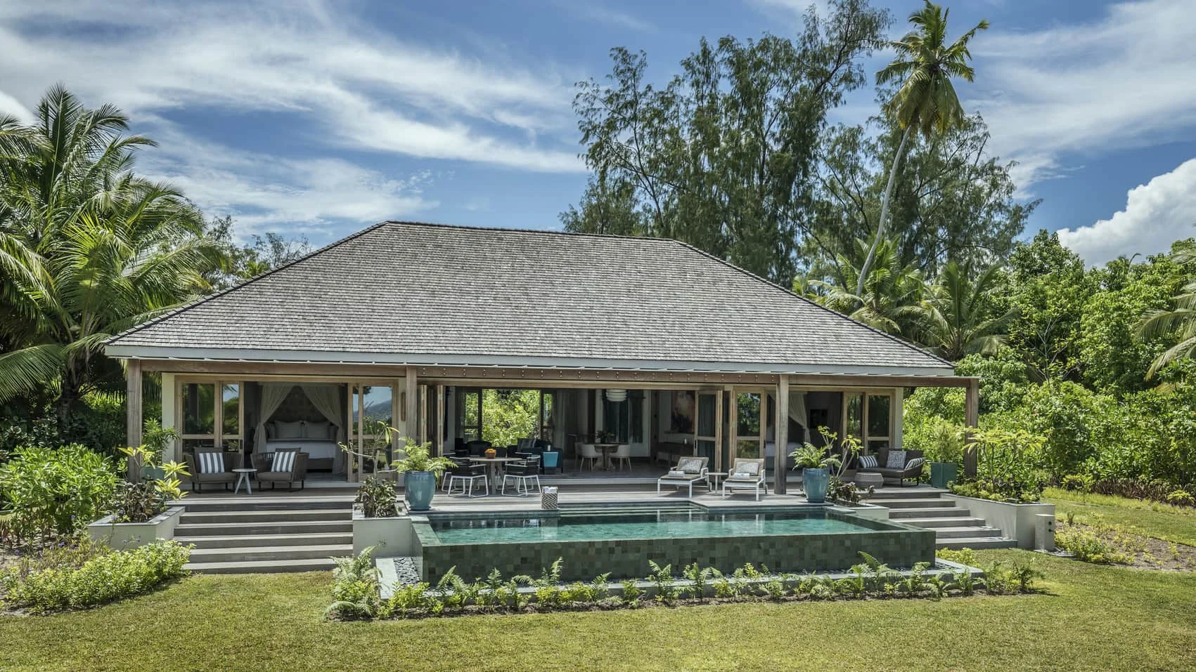 Four Seasons Desroches Island