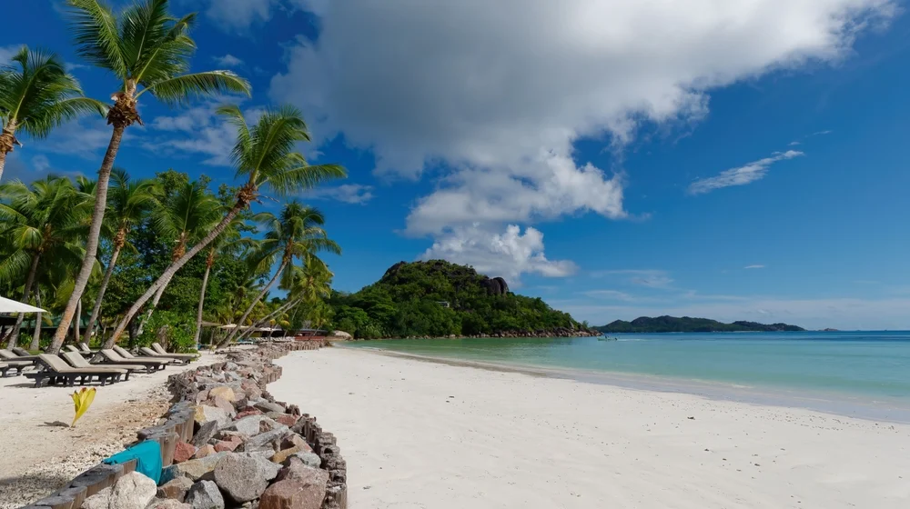 Cote d'Or Beach (Anse Volbert)