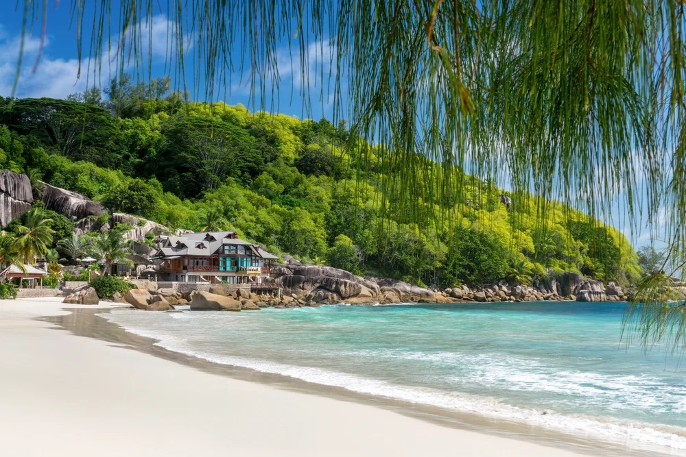 Anse Takamaka