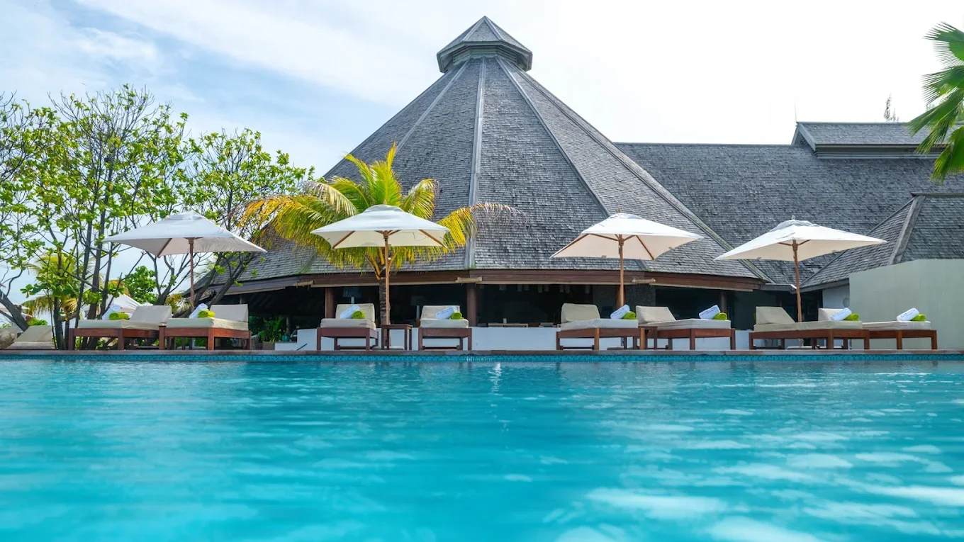  Denis Private Island