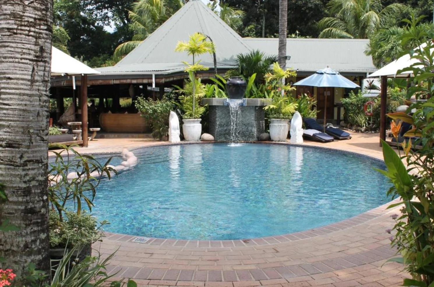  Chateau St Cloud Hotel