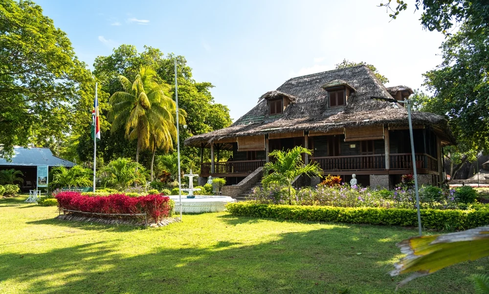 Explore L'Union Estate Heritage Park