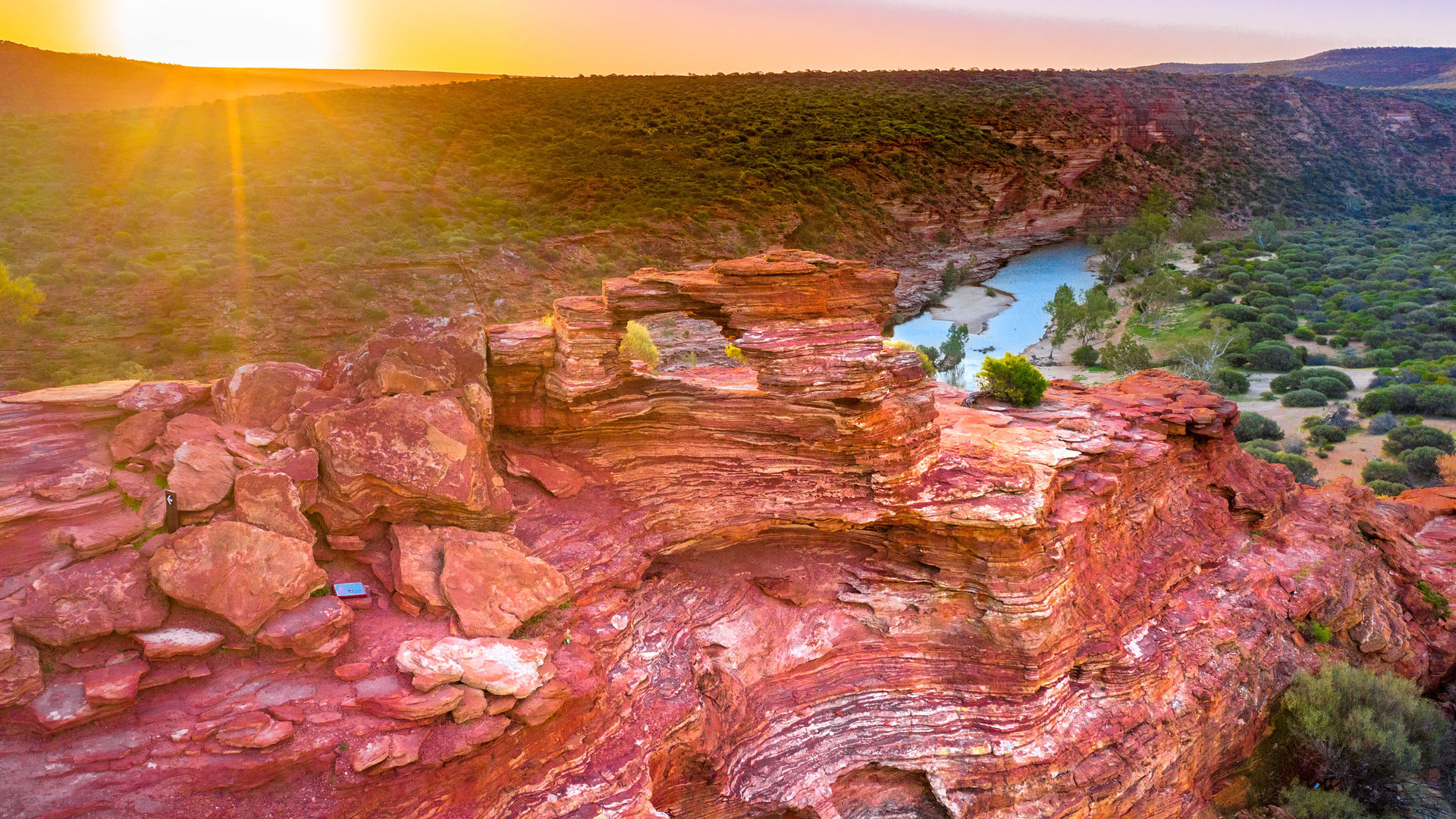 Rote Felsschlucht bei Sonnenuntergang im Kalbarri-Nationalpark an der Coral Coast, Westaustralien