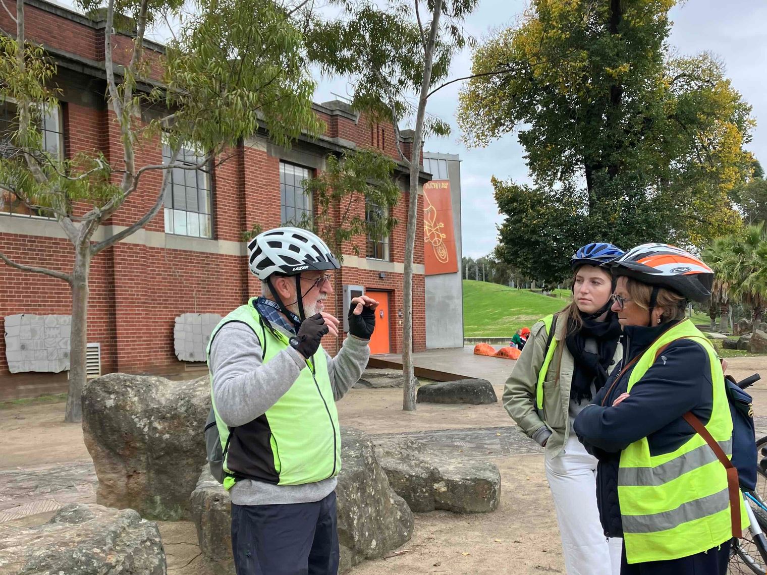 AU Melbourne by Bike Guide Geoff in Action Travel Essence