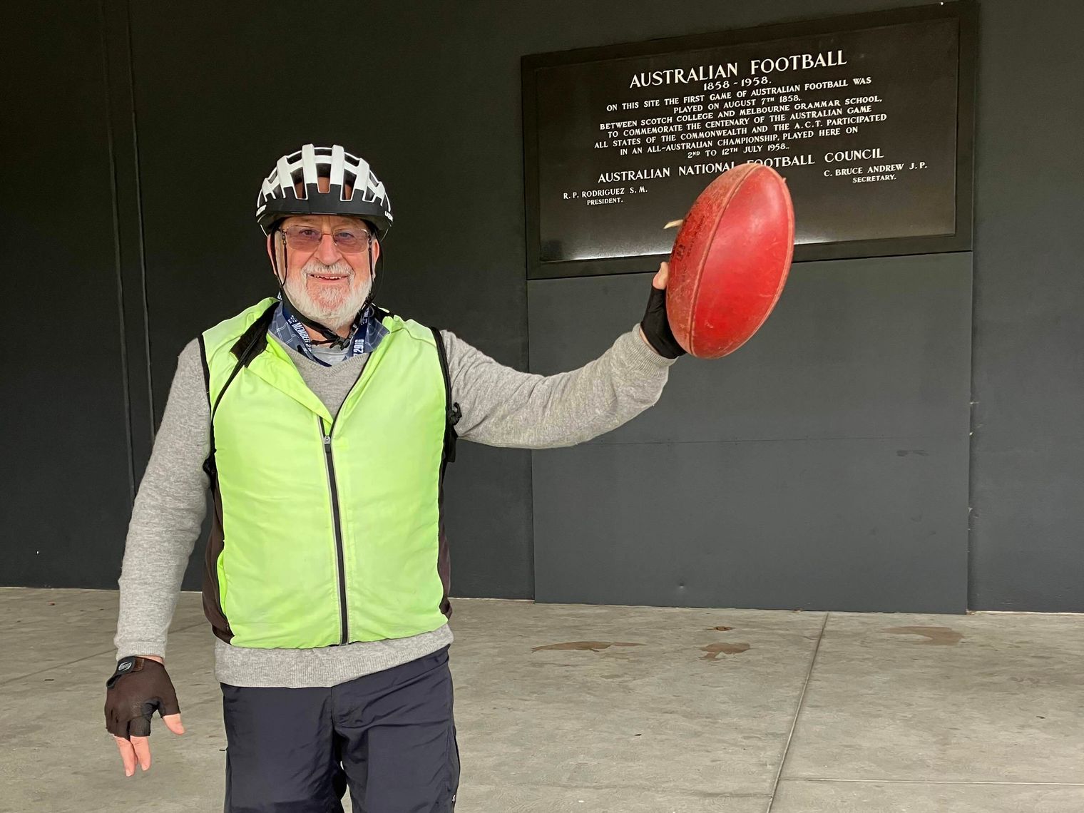 AU Melbourne by Bike Guide Geoff loves Aussie Rules Travel Essence