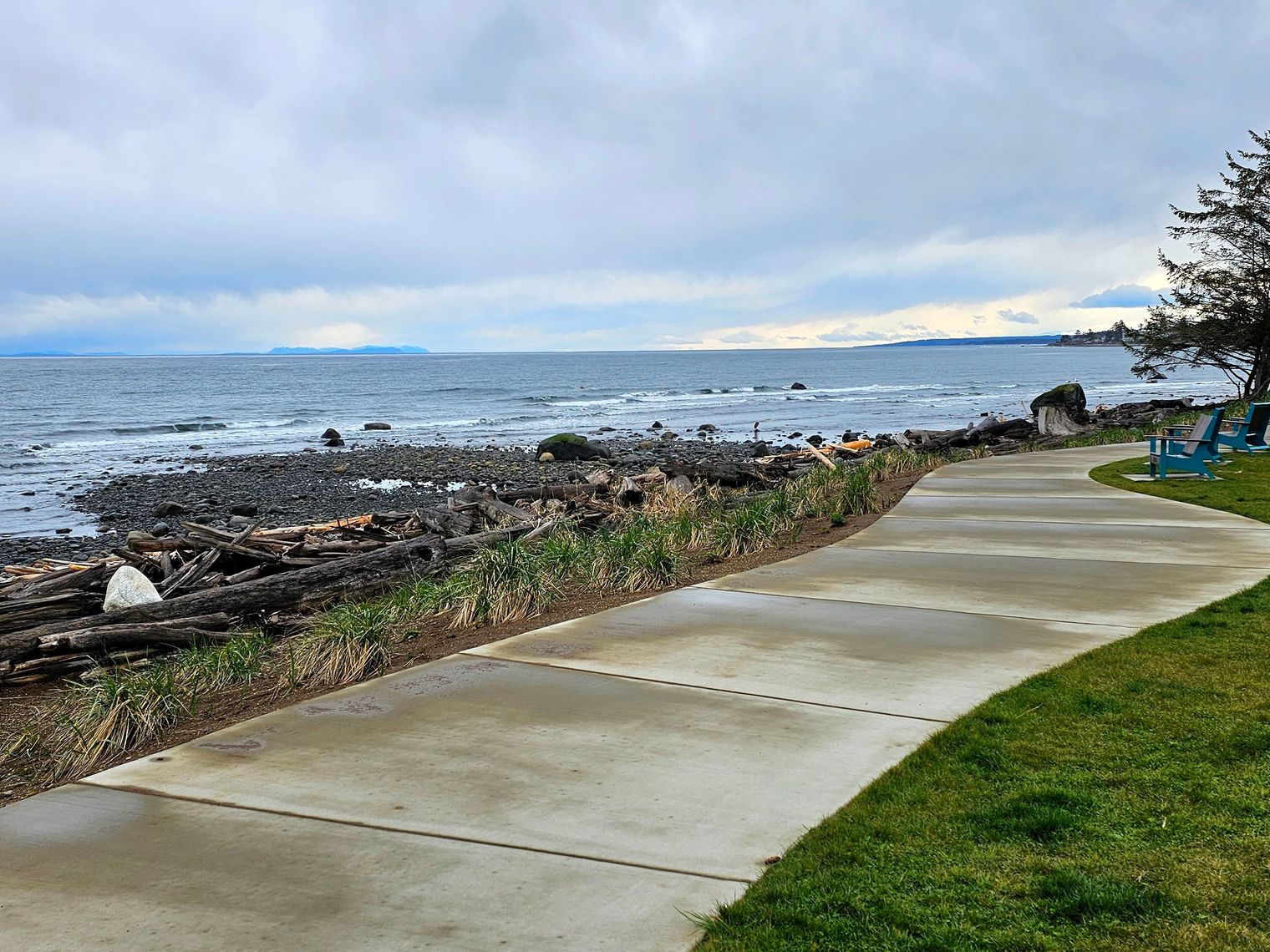 CA British Columbia Campbell River waterfront walk