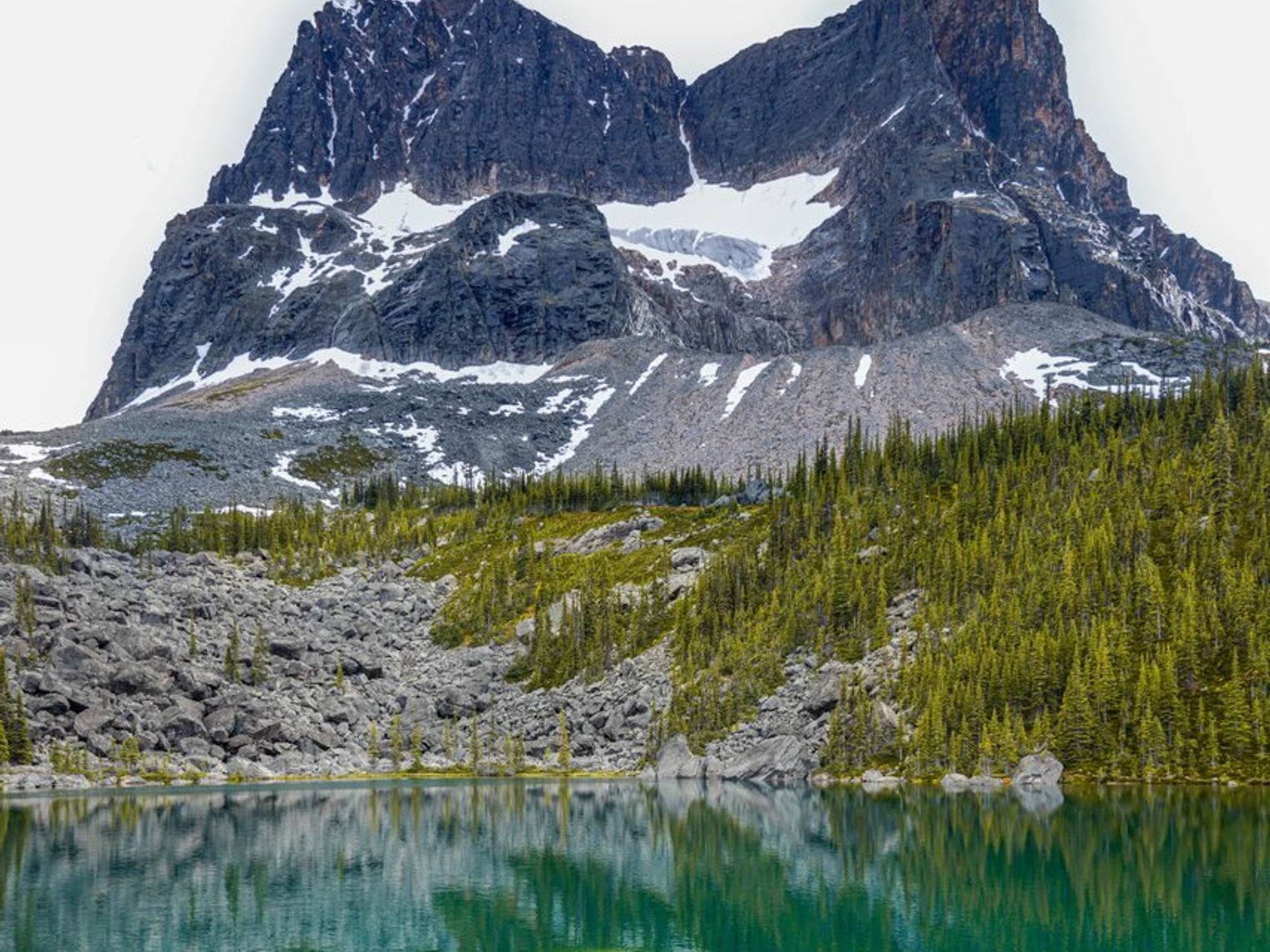 Mountain Lake Tonquin Valley medium 1