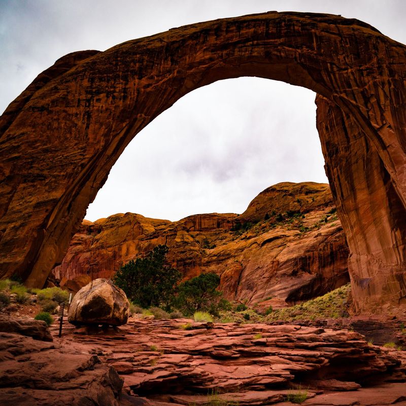 US Utah Lake Powell Rainbow Brige tom gainor unsplash