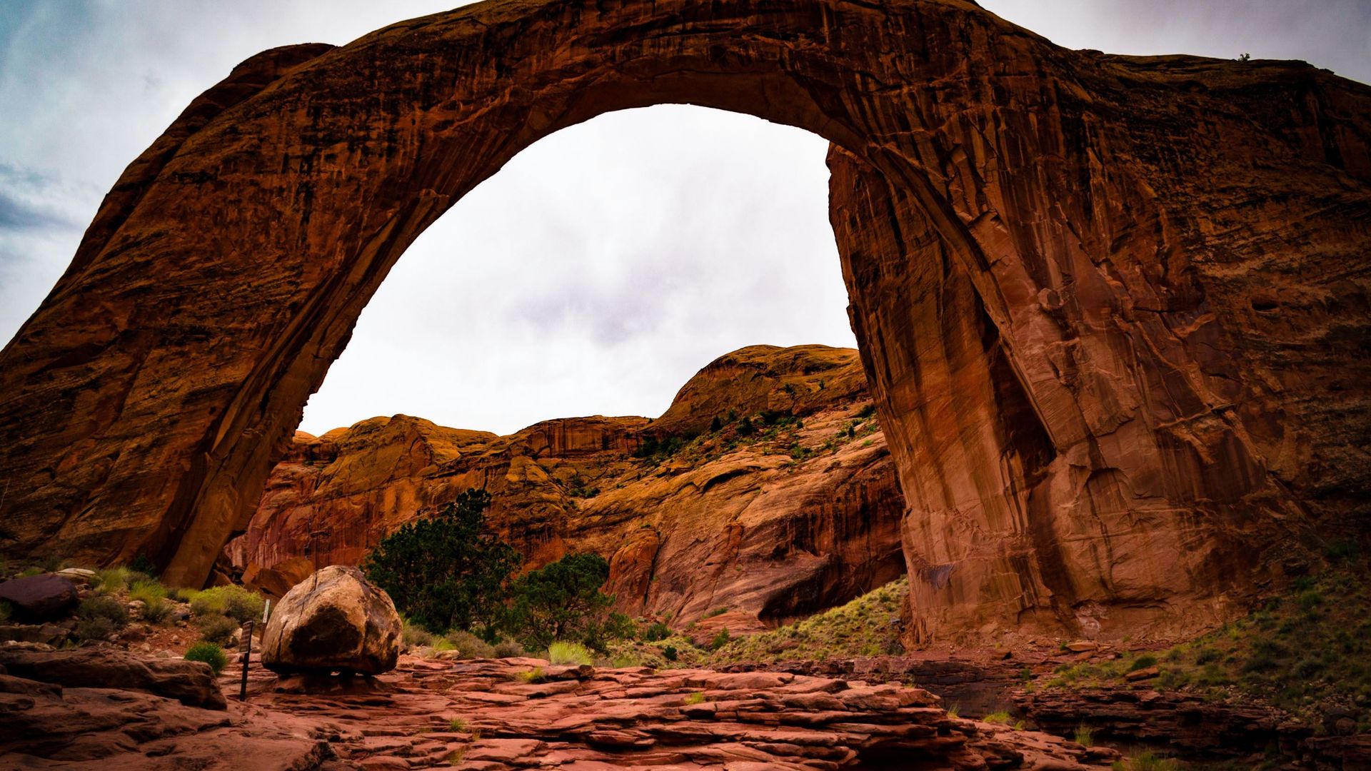US Utah Lake Powell Rainbow Brige tom gainor unsplash