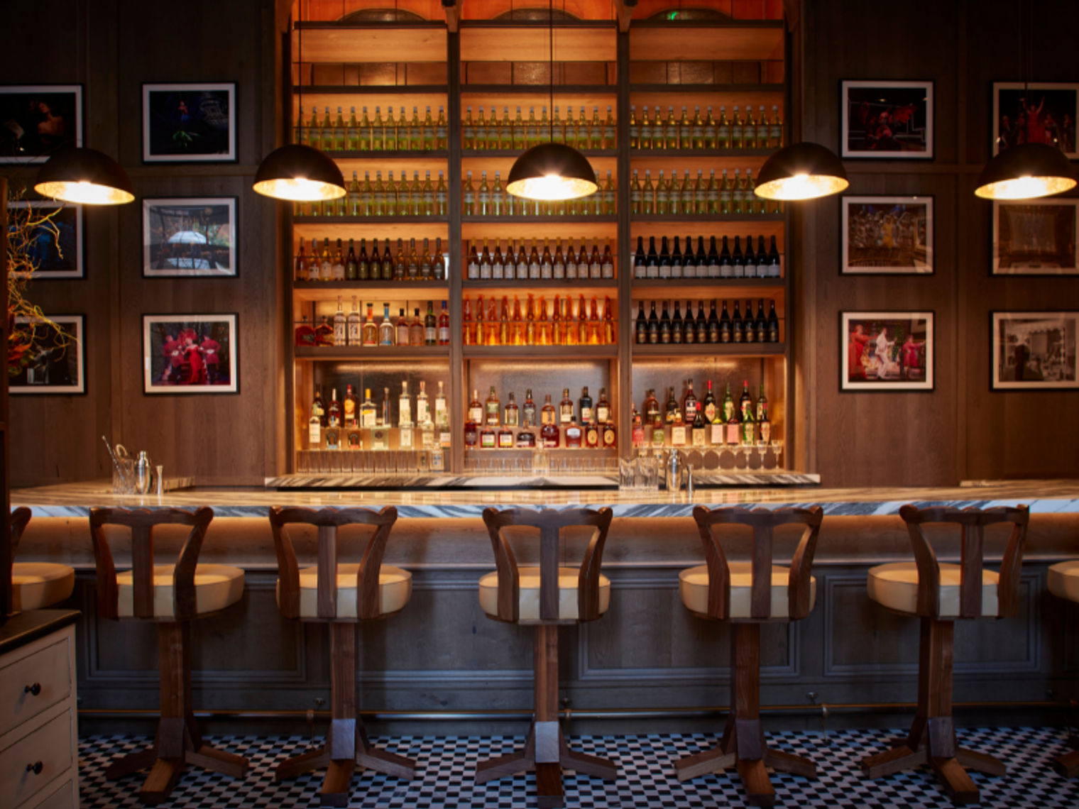 5990 USA New York historic hotel bar