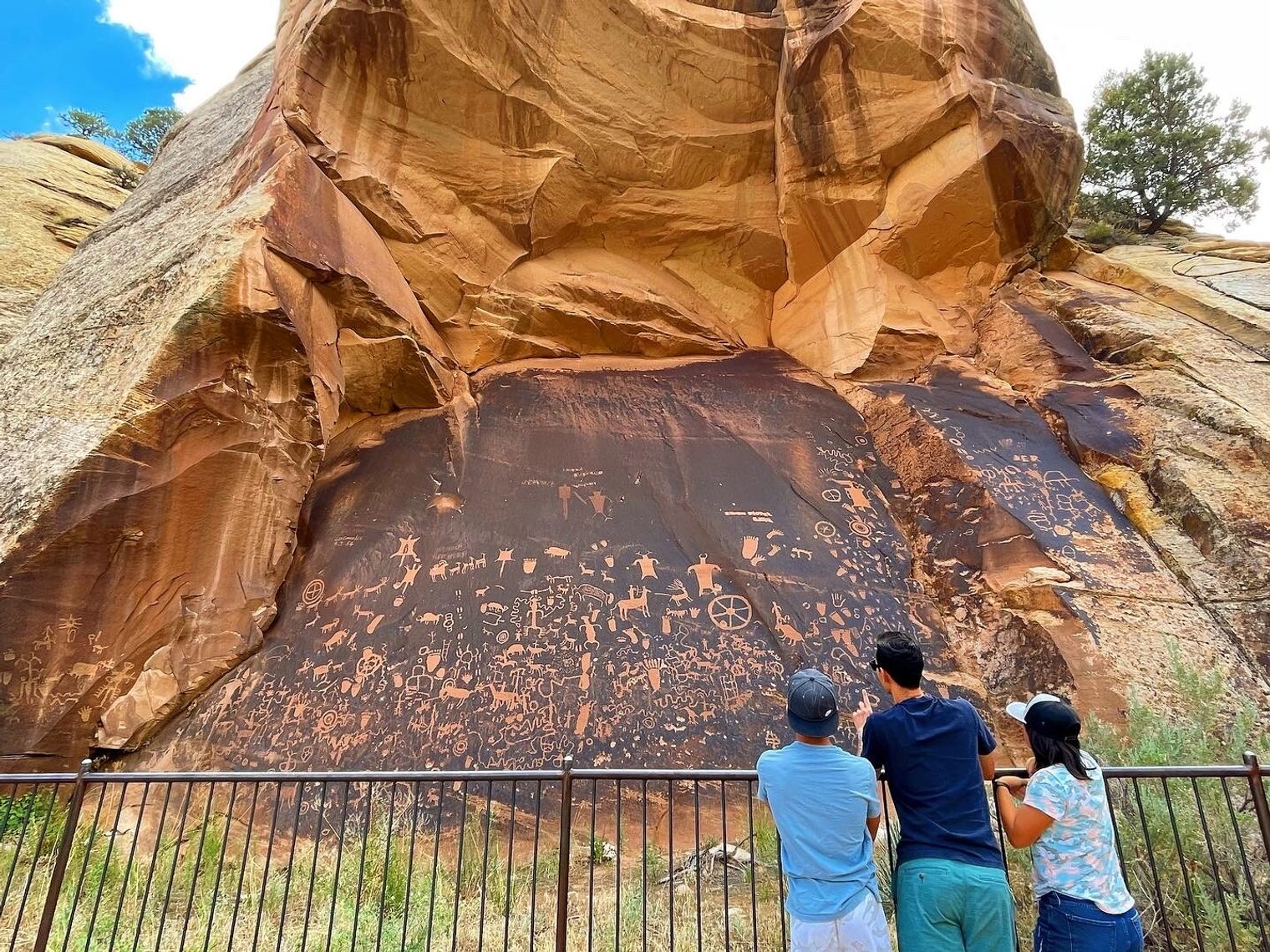 USA Utah San juan Newspaper Rock