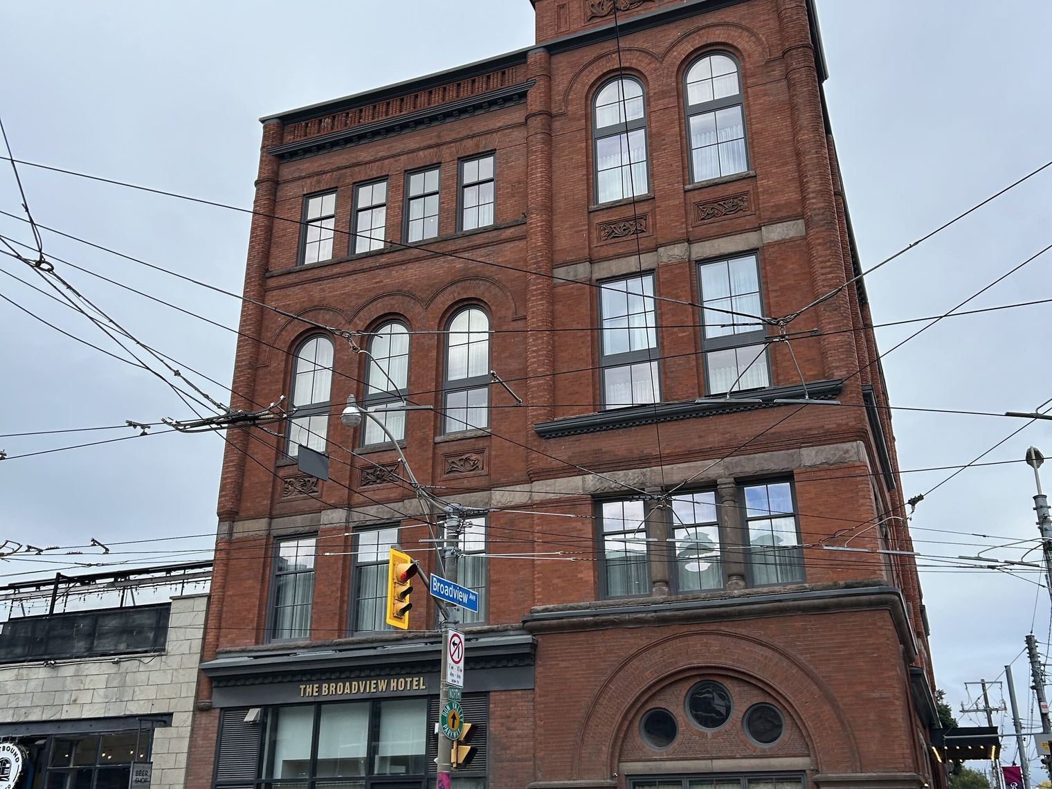 Can toronto broadview hotel
