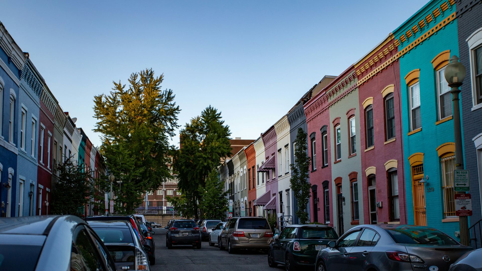 DC neighbourhood
