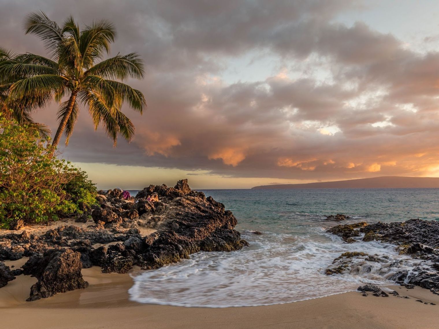 Us hawaii maui sunset beach unsplash