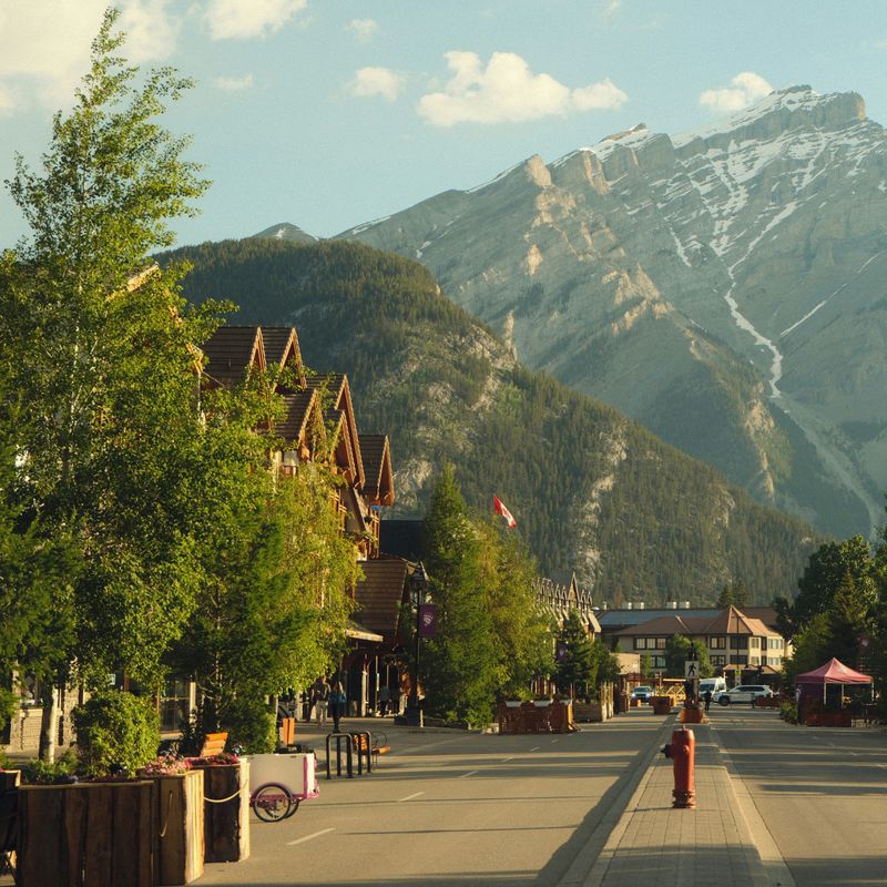 CAN Banff Banff Ave Cascade View