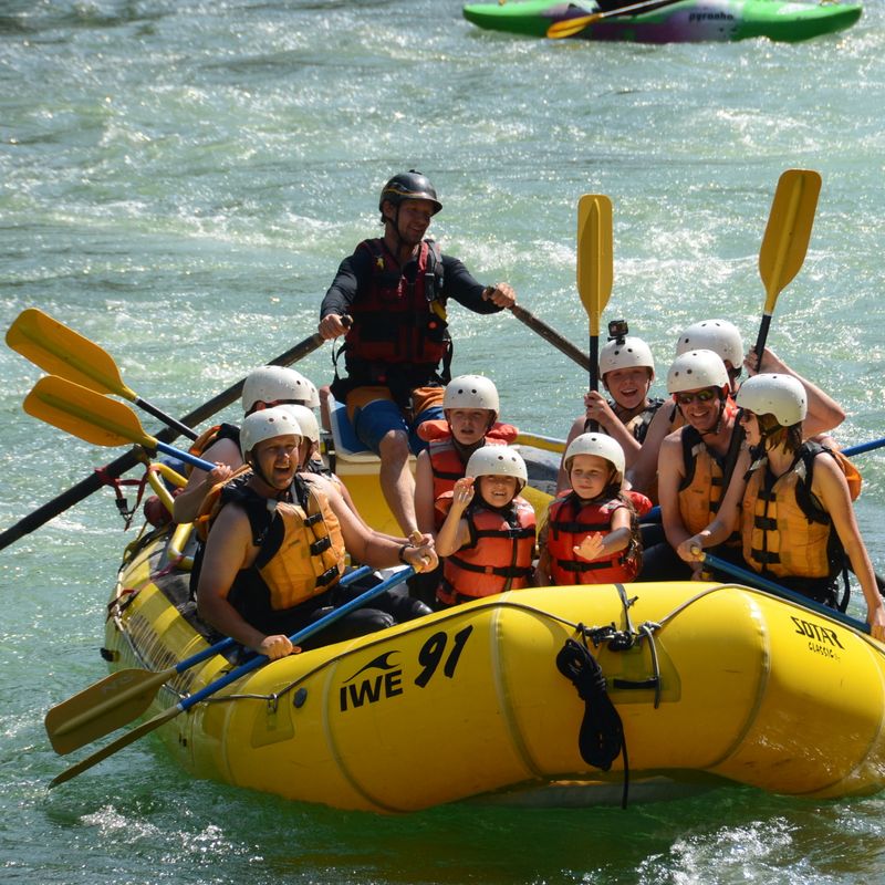 6072 Canada Wells Gray Provincial Park active rafting