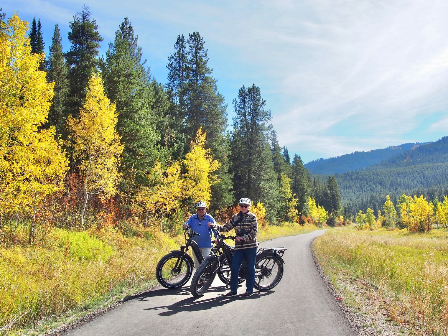 Elizabeth & John Bezzant biking