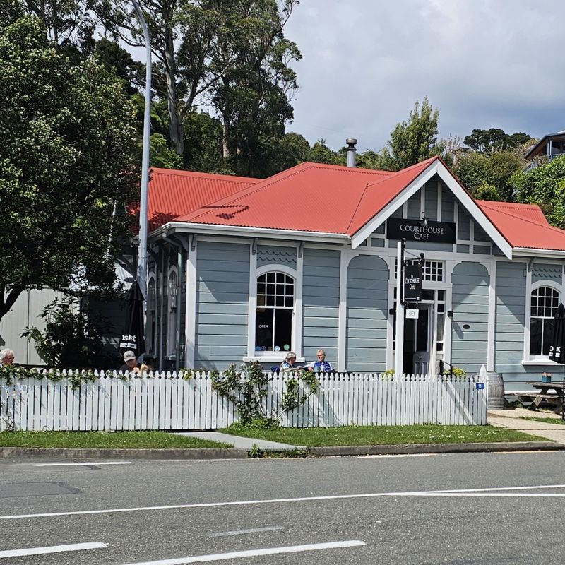 A cafe by the road in Collingwood, New Zealand