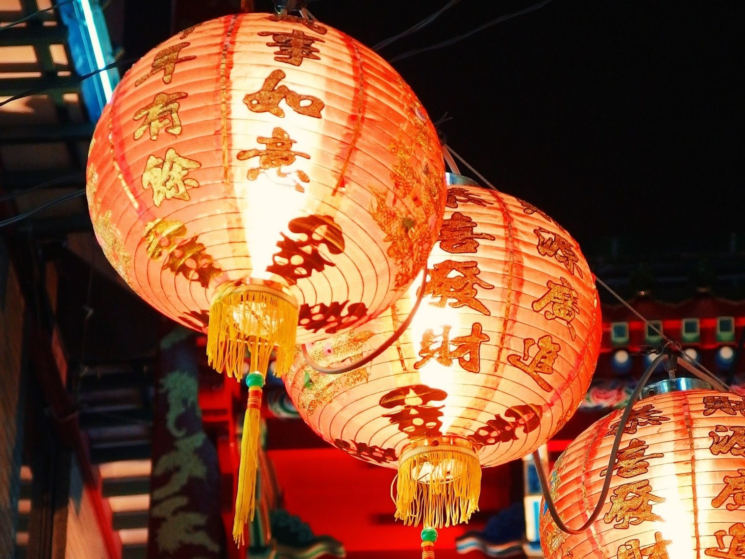 Traditionelle rote Papierlampen in Hongkong