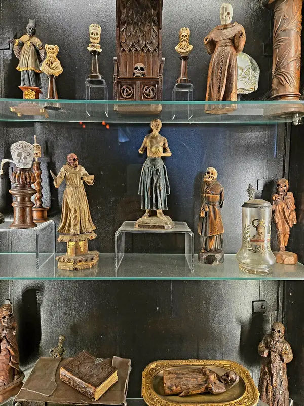 VAMPA Vampire & Paranormal Museum in Doylestown - Photo 2