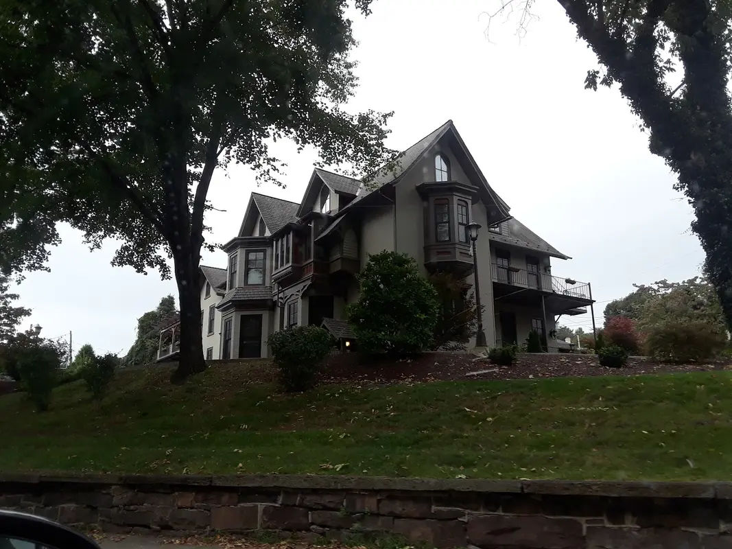 Township of Bristol in Bristol - Photo 1