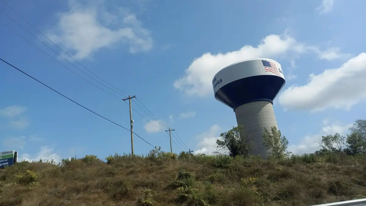 Township of Bristol in Bristol - Photo 4