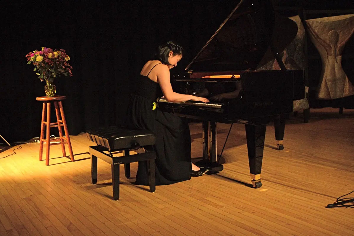 The Lyceum Hall Center for the Arts in Burlington - Photo 3