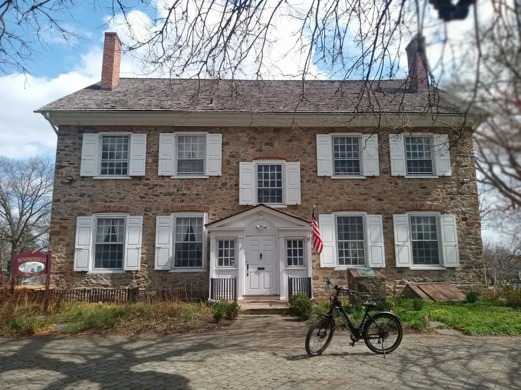 Summerseat in Levittown - Photo 1