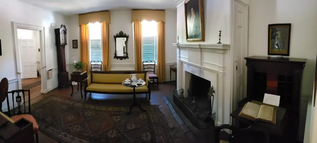 Stagecoach Tavern in Levittown - Photo 4