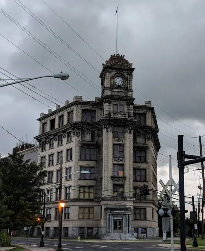 Riverside Public Library in Riverside - Photo 1