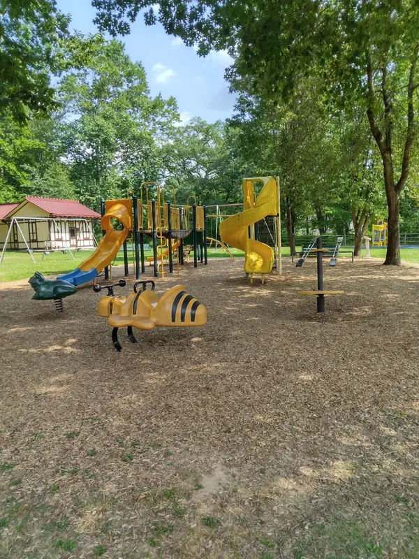 Covered Bridge Park in New Britain - Photo 1