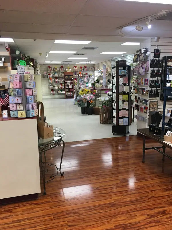 Artisan Marketplace in Southampton - Photo 4