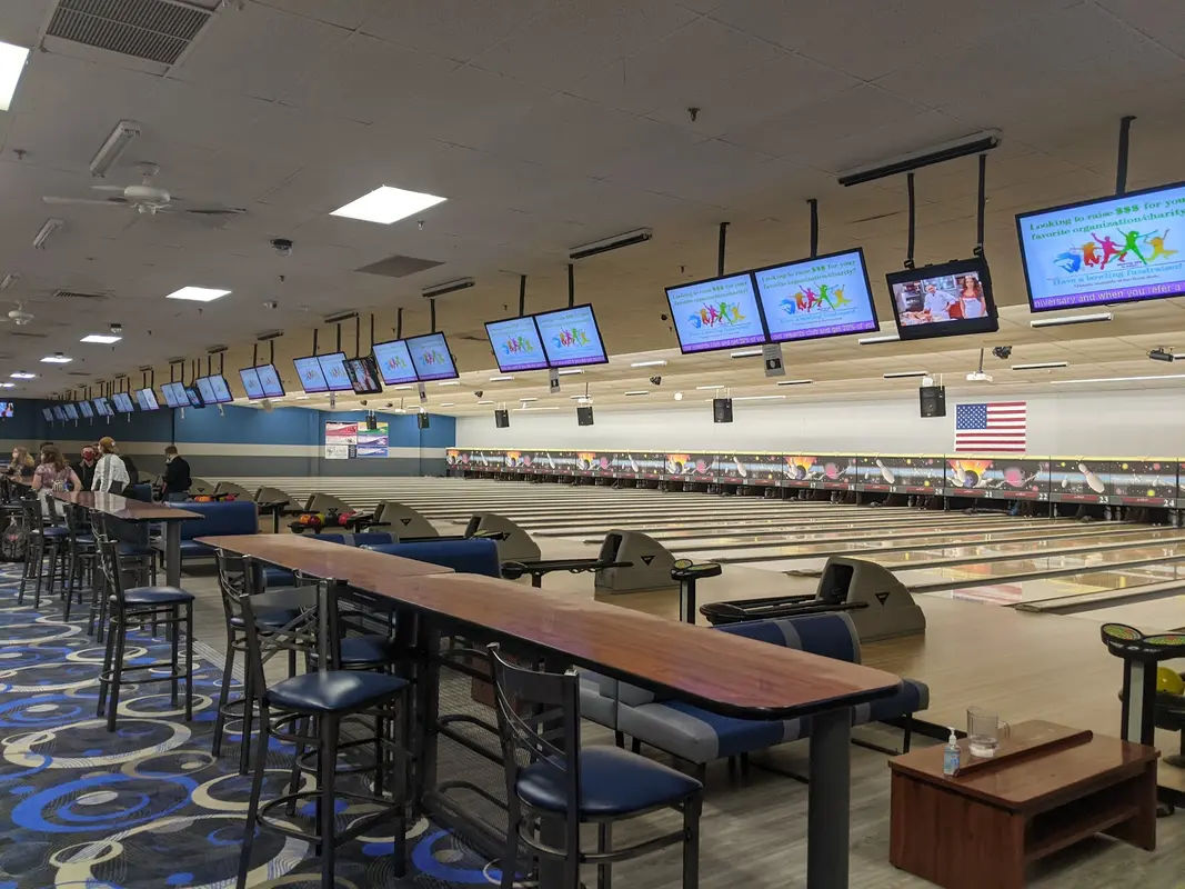 Thunderbird Lanes - Warminster in Warminster - Photo 2