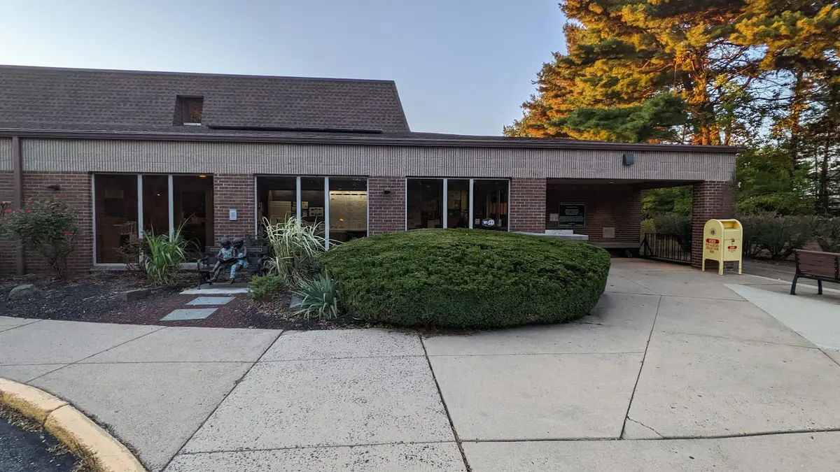 Warminster Township Library in Warminster - Photo 2